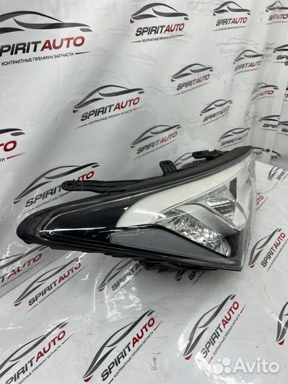 Фара передняя правая Hyundai Santa Fe 3 2012-2016