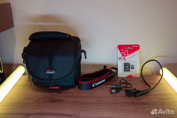 Фотоаппарат Canon 100D + комплект