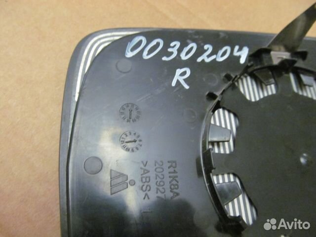 Зеркальный элемент правый Volvo Xc60 2008