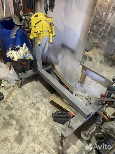 Опрокидыватель мотора (стенд)