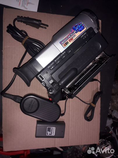 Видеокамера Samsung VP-95WD Hi8