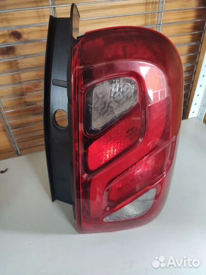 Фонарь задний правый renault duster