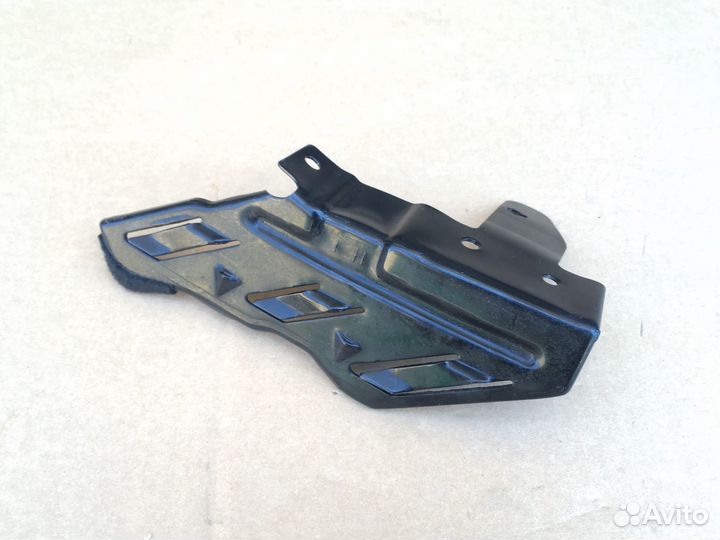 Кронштейн бампера передний левый KIA Optima 3