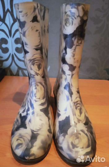 Резиновые сапоги