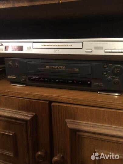 Видеомагнитофон samsung