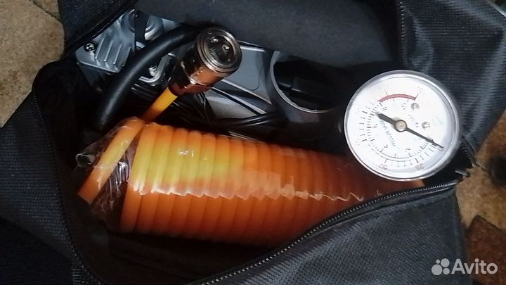 Компрессор автомобильный