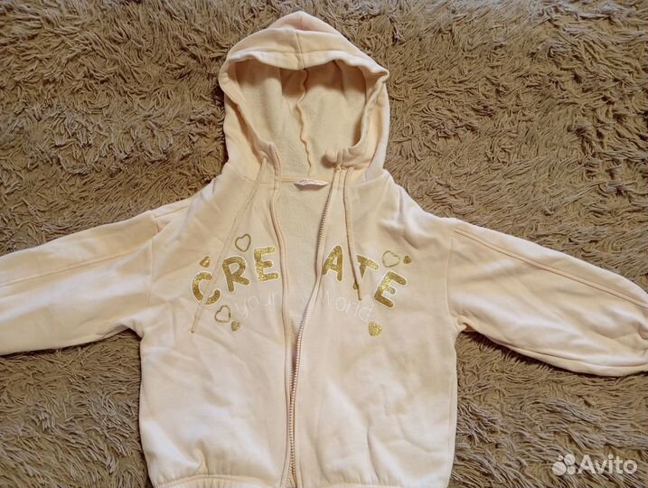 Теплая кофта для девочки