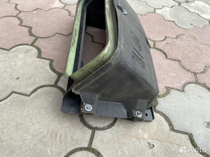 Корпус воздушного фильтра Renault Trafic 2