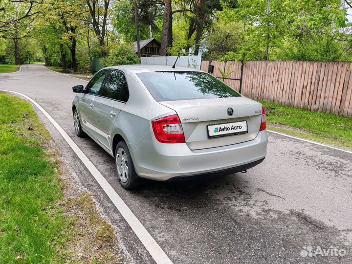 Skoda Rapid 1.6 AT, 2014, 110 000 км