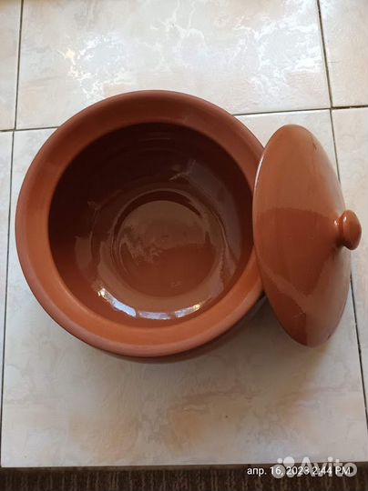 Жаровня-супница, новая, 2.5 л. Кружки со слоном