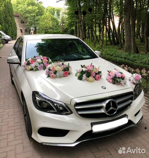 Свадебные украшения для машины