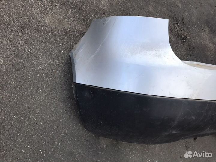 Задний бампер Volkswagen Golf 5