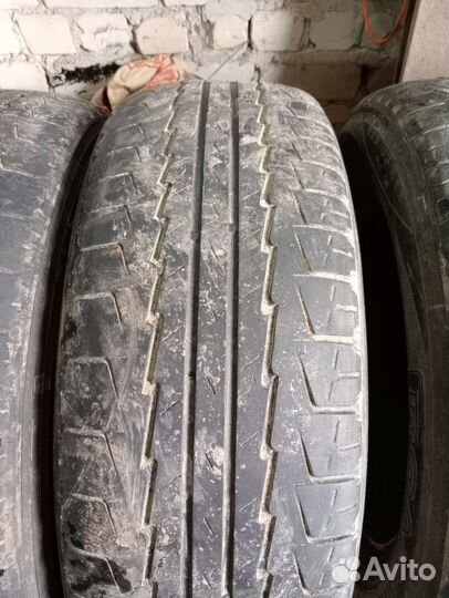 Kumho Road Venture ST KL16 235/65 R17