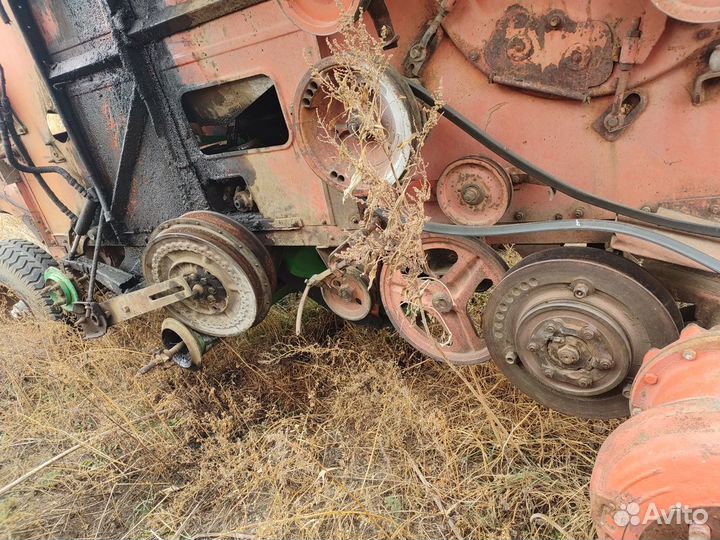 На комбайн нива ск-5м.Разбор