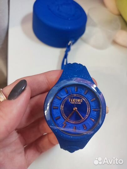 Часы Versace