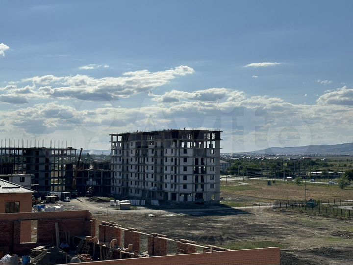 2-к. квартира, 65 м², 3/8 эт.