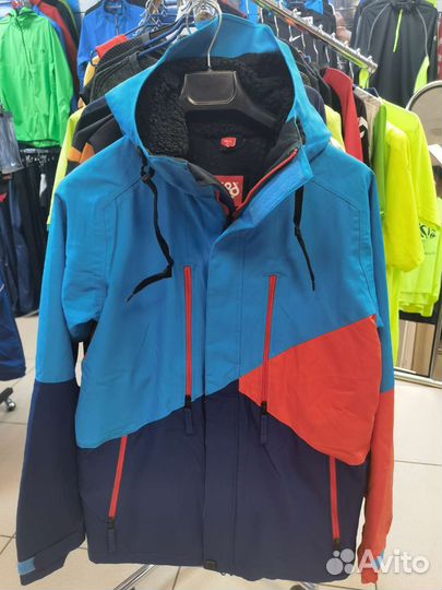 Сноубордическая куртка 686 Arcade