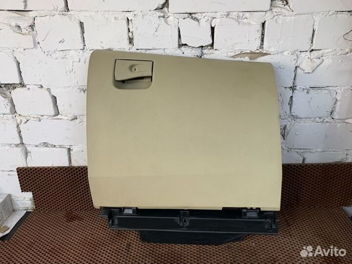 Бардачок Nissan Teana седан VQ35DE 2009