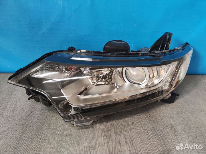 Фара левая Mitsubishi Outlander 3 2012