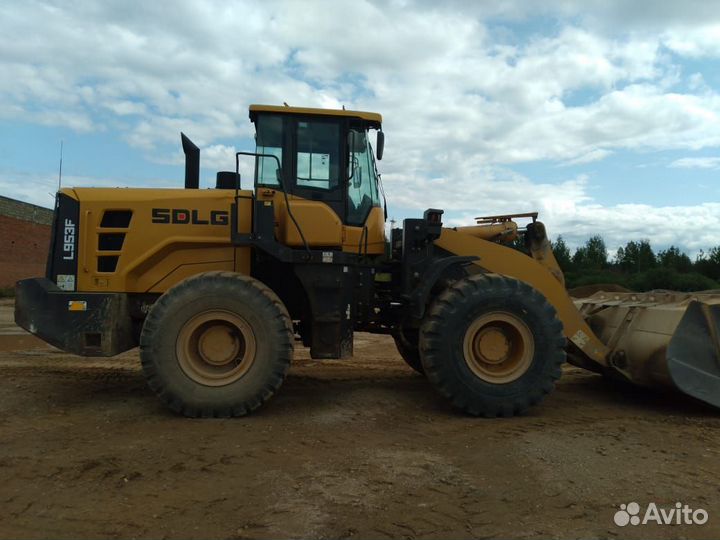 Водитель фронтального погрузчика вахта