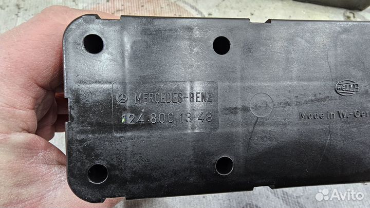 Компрессор центрального замка на Mercedes W124