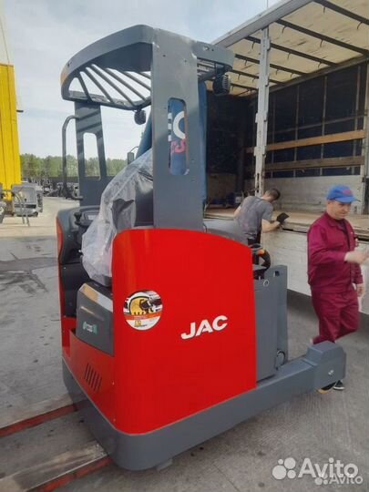 Ричтрак JAC 1,6 тонны, 8,6 метра