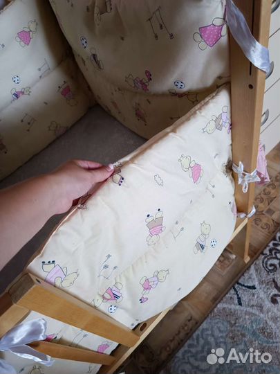 Бортики в кроватку бежевые 4 шт