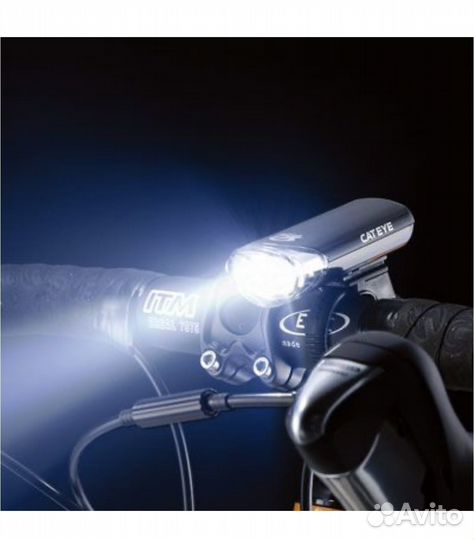 Продаю почти новый велофонарь Cateye