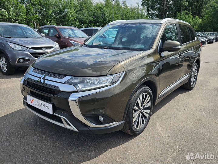 Mitsubishi Outlander 2.0 CVT, 2020, 124 934 км