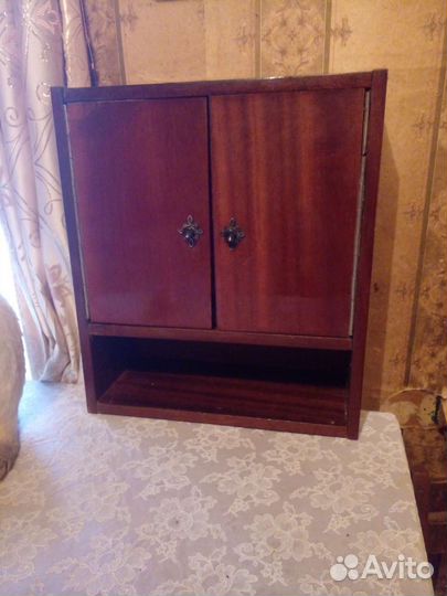 Полка СССР подвесная, шкафчик