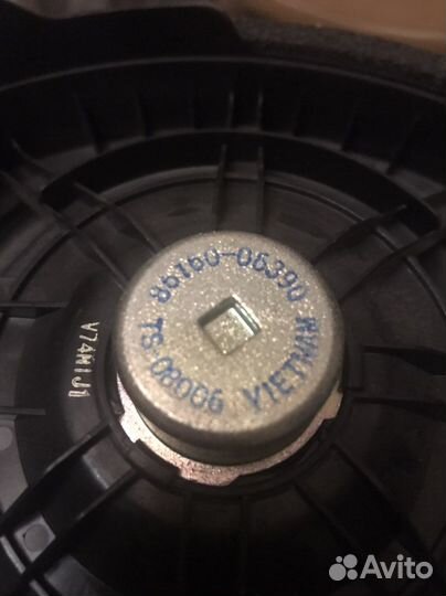 Динамик левый Toyota Corolla