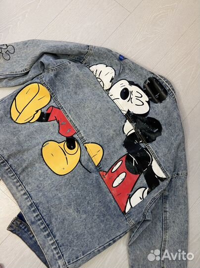 Джинсовая куртка