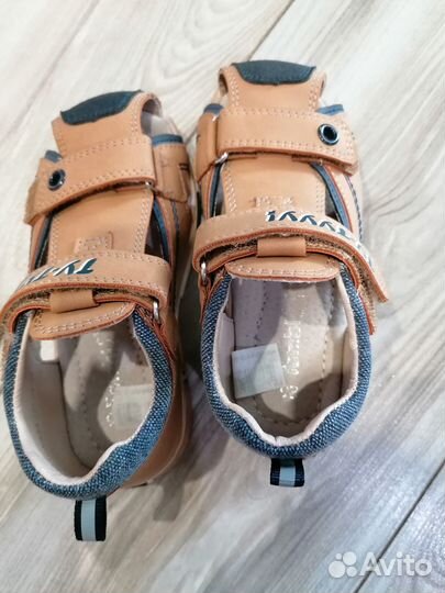 Продам сандали