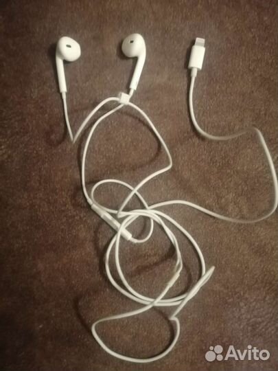 Наушники earpods