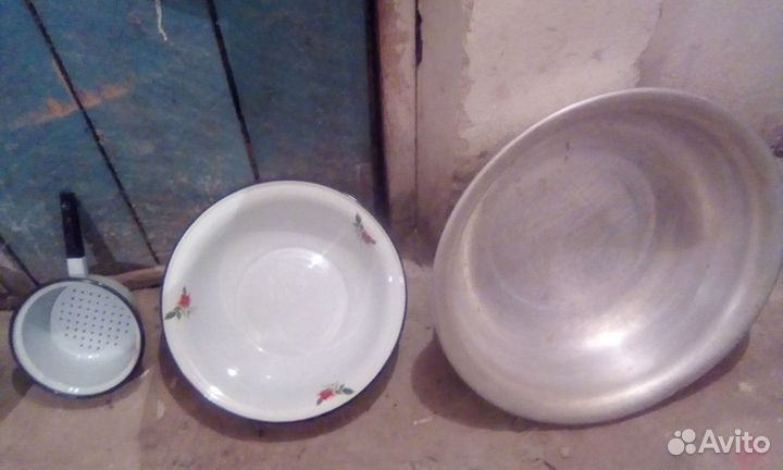 Кастрюли б-у