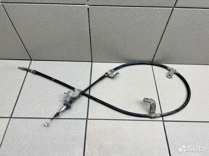 Трос стояночного тормоза правый Hyundai Creta