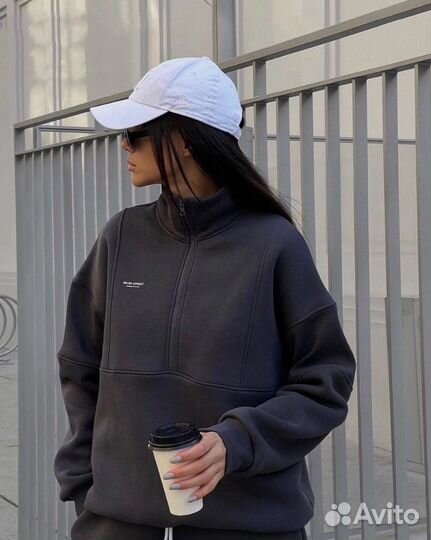 Парные спортивные костюмы