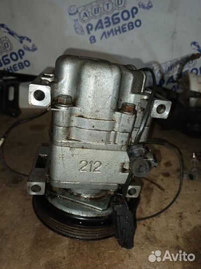 Компрессор кондиционера Mazda Familia BJ5P ZL-1.5