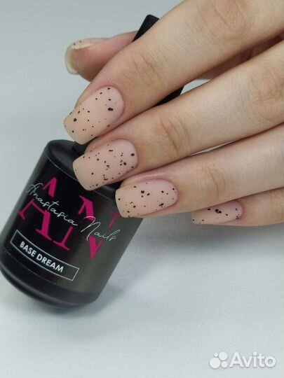 Маникюр и педикюр