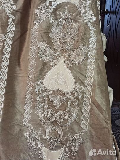 Портьера бархат с вышивкой панно и стразами