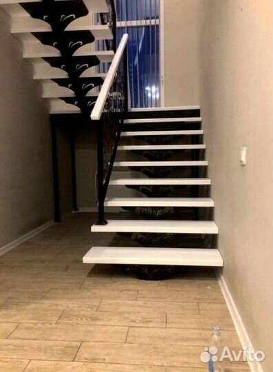 Лестница на монокосоуре