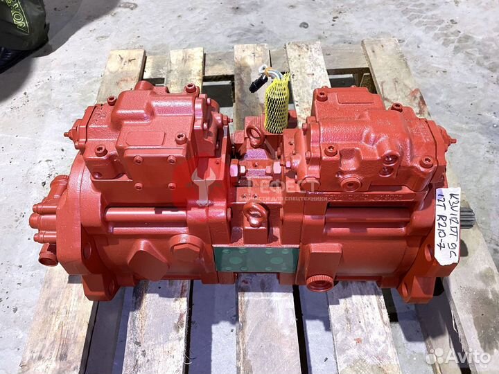 Основной насос Sany SY135