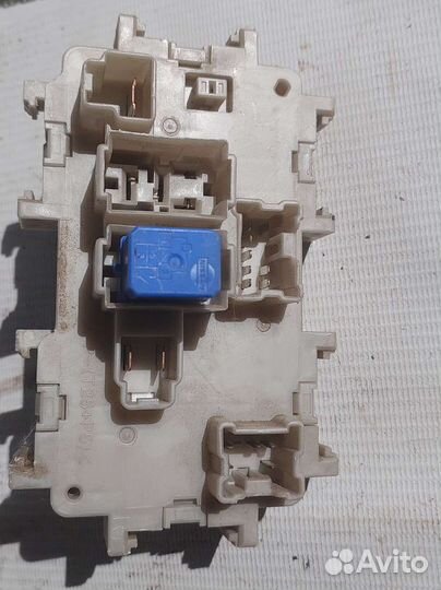 Блок предохранителей Nissan