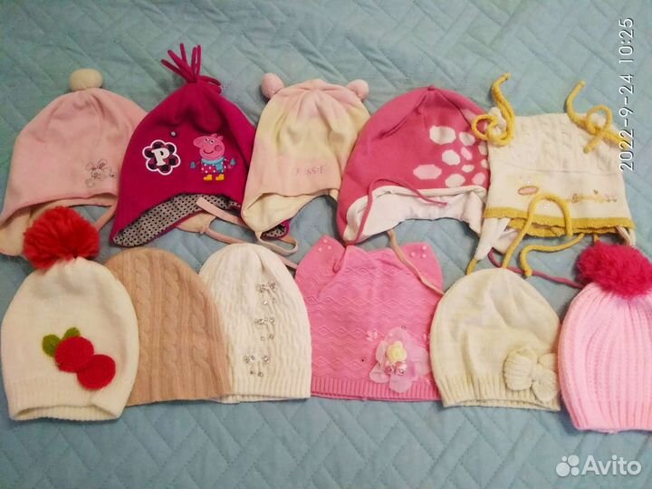 Куча шапок от 0 до 5 лет на все сезоны