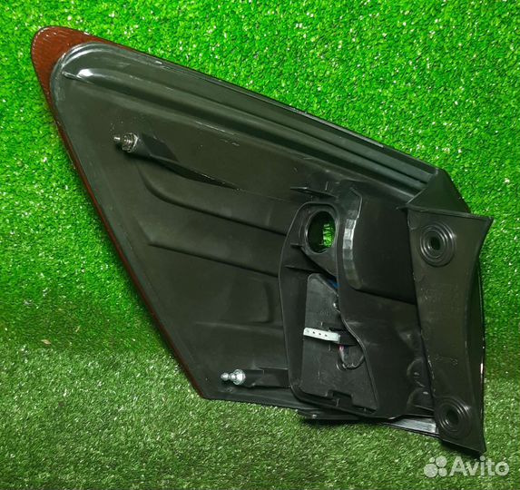 Фонарь задний правый Ниссан Кашкай J10