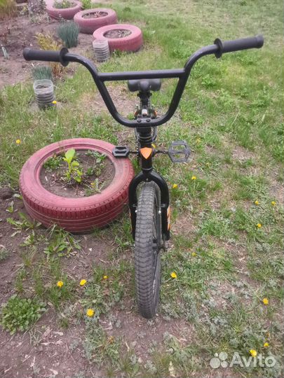 Трюковой велосипед BMX