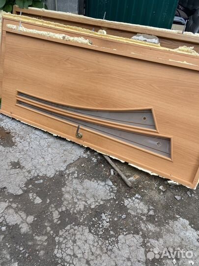 Двери и шкаф