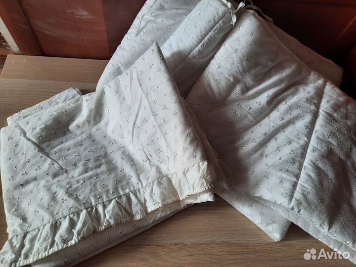 Бортики в кроватку и балдахин