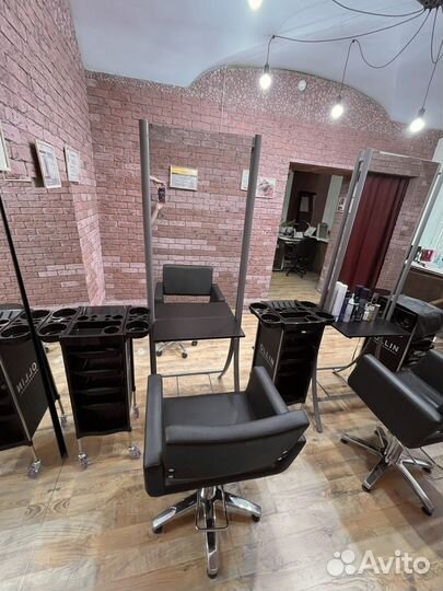 Аренда места в салоне красоты для парикмахера