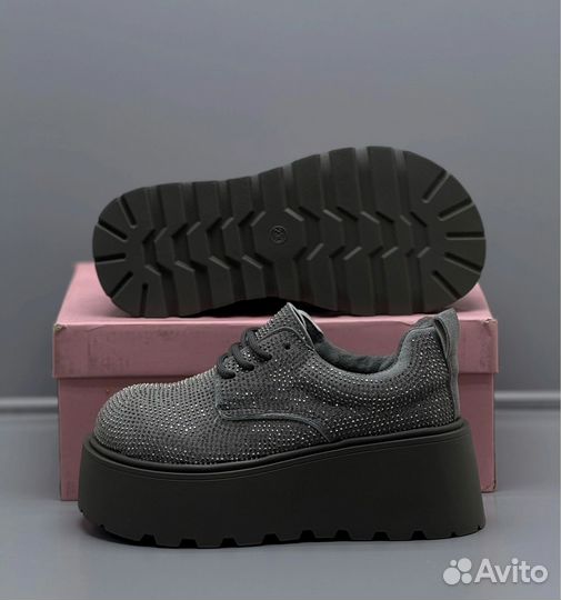 Высокие ботинки Miu Miu женские весна демисезон